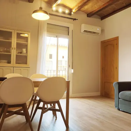 Apartment Aquamarine 2bd By The Sea Barcelona